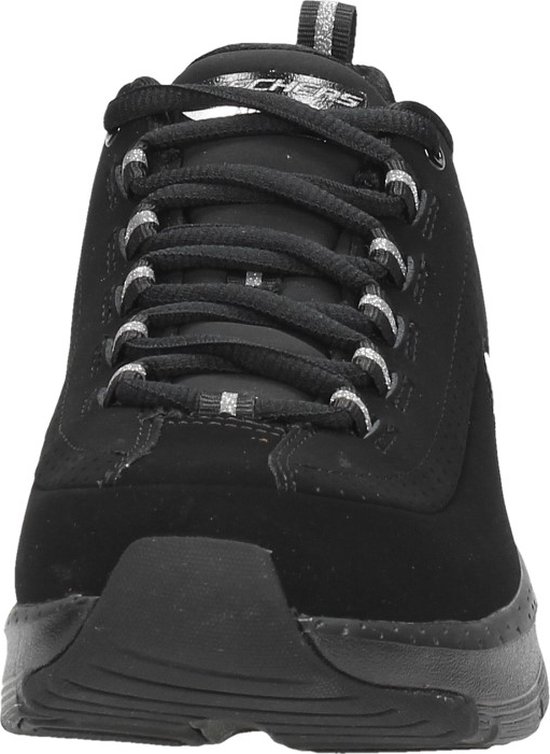 Vooraanzicht van een zwarte Skechers Arch Fit damessneaker met veters.