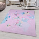 Flycarpets Kinderkamer Vloerkleed - Speelkleed - Wereldkaart - Roze - 160x230 cm