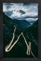 JUNIQE - Poster met houten lijst Trollstigen -13x18 /Grijs & Groen