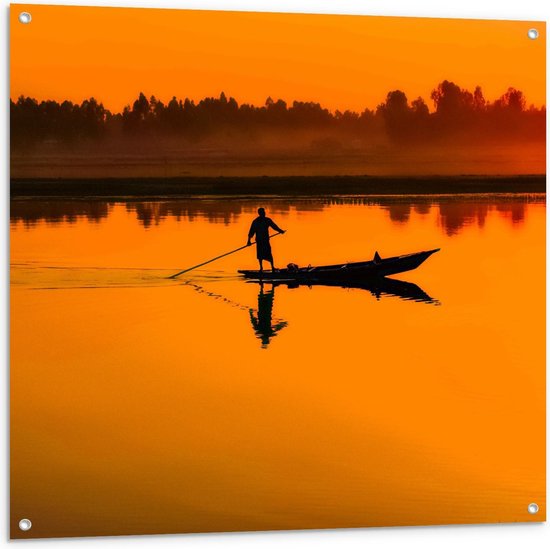 Tuinposter – Silhouet van Visser en zijn Boot - 100x100cm Foto op Tuinposter  (wanddecoratie voor buiten en binnen)