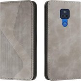 Voor Motorola Moto G Play 2021 Skin Feel Magnetisch S-type Effen Kleur Horizontale Flip Lederen Case met Houder & Kaartsleuf & Portemonnee (Grijs)