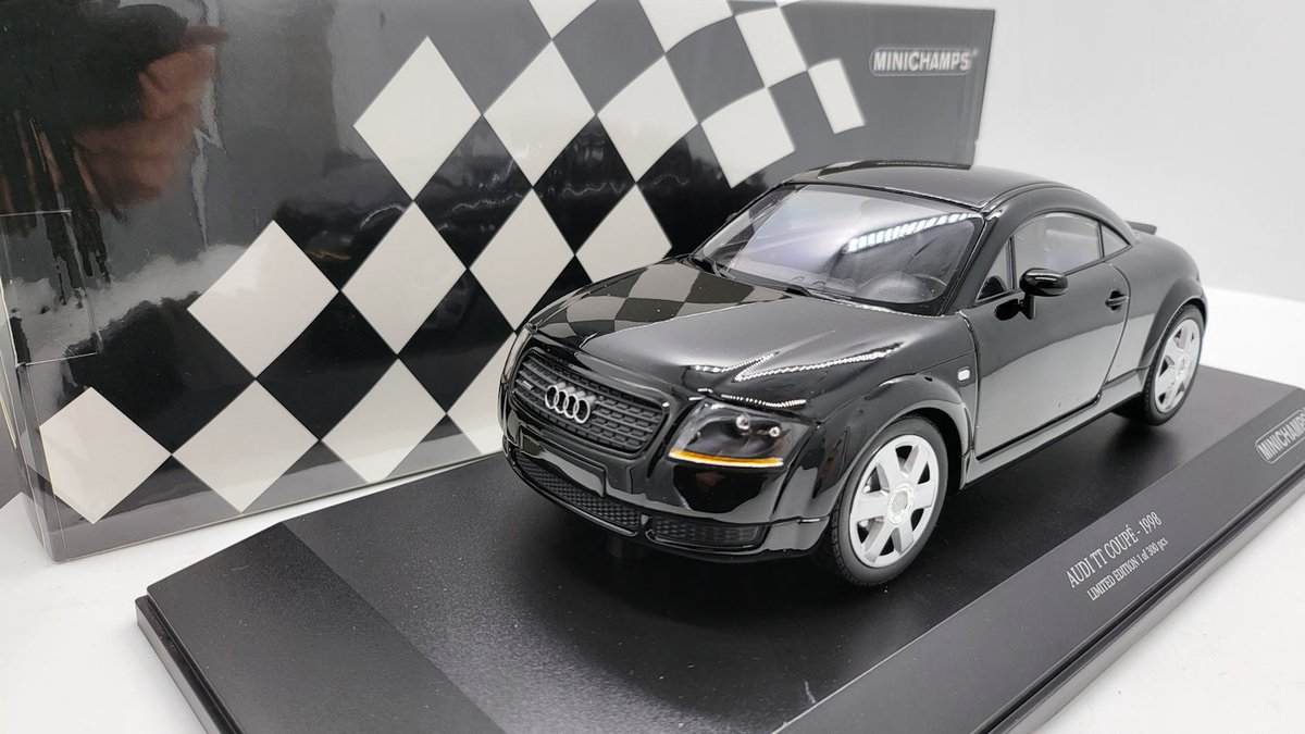Audi TT Coupé 1998 - 1:18 - Minichamps | bol