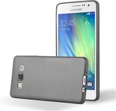 Cadorabo Hoesje geschikt voor Samsung Galaxy A3 2015 in METALLIC GRIJS - Beschermhoes gemaakt van flexibel TPU silicone Case Cover