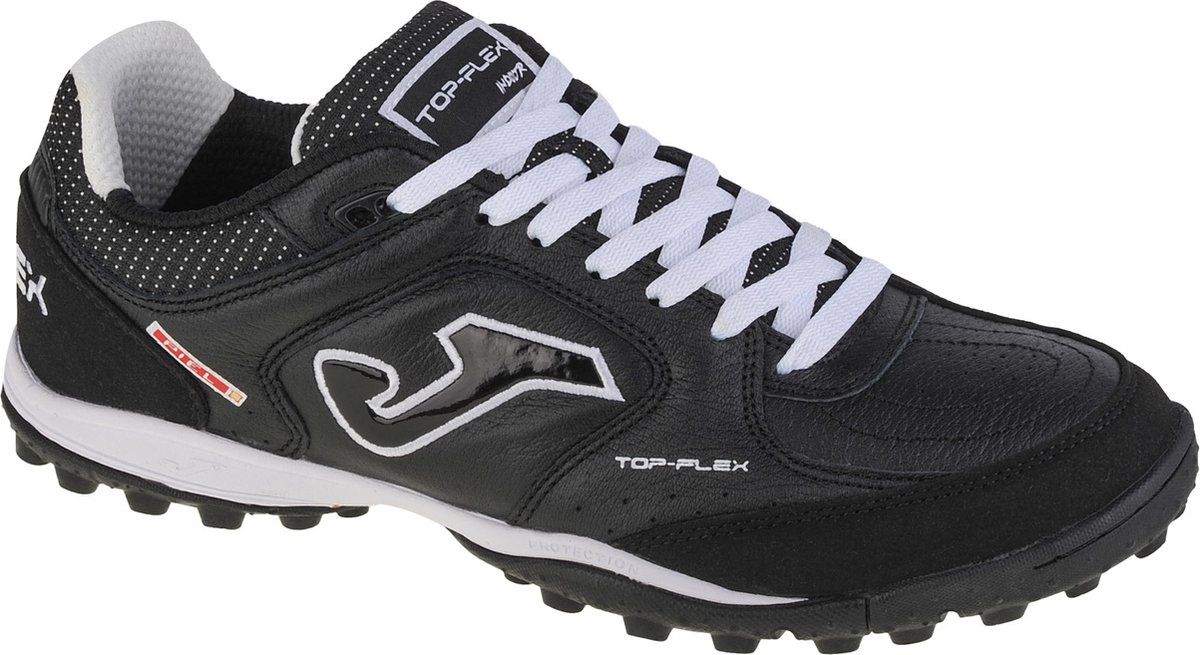 Zwarte Joma Top Flex 2121 TF turf voetbalschoenen voor mannen, maat 36, van grof leder met witte veters.
