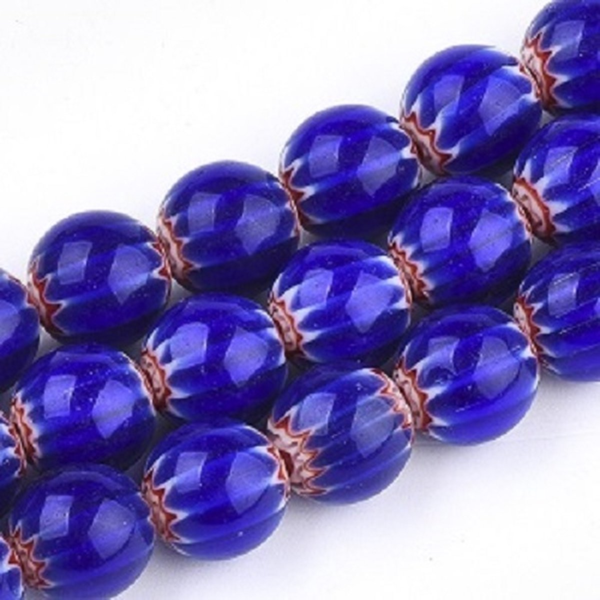Millefiori, Venetiaans glas, ronde kralen 10mm, blauw/rood/wit. Per snoer van ca. 38cm