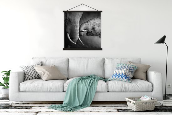 Porte-affiche avec affiche - Affiche scolaire - Animaux sauvages - Éléphant - Zwart - Wit - Portrait - 90x90 cm - Lattes noires