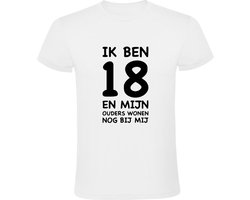 Ik ben 18 en mijn ouders wonen nog bij mij Heren T-shirt | volwassen | zelfstandig | grappig | jarig | verjaardag