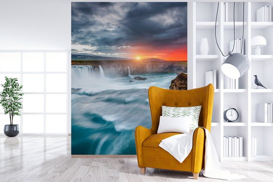 Behang - Fotobehang Waterval - Zonsondergang - Natuur - Water - Breedte 190 cm x hoogte 260 cm