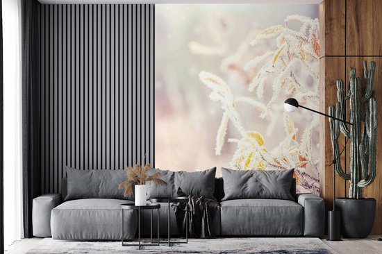 Behang - Fotobehang Winter - Takken - Sneeuw - Natuur - Breedte 195 cm x hoogte 260 cm