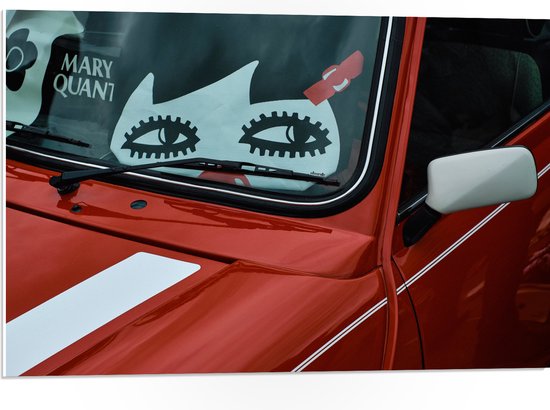 WallClassics - PVC Schuimplaat - Stickers op Voorruit van Rode Auto - 75x50 cm Foto op PVC Schuimplaat (Met Ophangsysteem)
