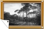 Tuinposter - Tuindoek - Tuinposters buiten - Italiaans landschap parasoldennen - Hendrik Voogd - Lijst - Goud - 120x80 cm - Tuin