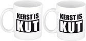 2x stuks cadeau kerstmokken kerst is kut - 300 ml - keramiek - koffiemokken / theebekers - Kerstmis - kersthater / kutkerst