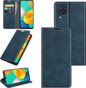 Voor Samsung Galaxy M32 Retro-skin Business Magnetische Suction Leather Case met Houder & Kaartsleuven & Portemonnee (Donkerblauw)