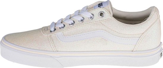 New Balance WL574VN2, Vrouwen, Kastanjebruin, Sneakers, maat: 36,5 | bol.com