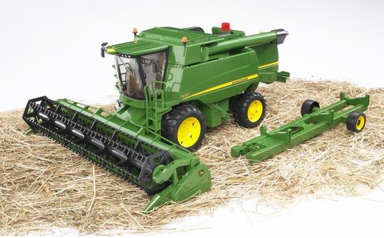 Bruder combine sales harvester toy