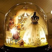 Miniatuur bouwpakket in glazen bal- 2016 - Love is permanent