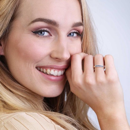 Bague or jaune 18 carats saphir diamant 0, 06ct