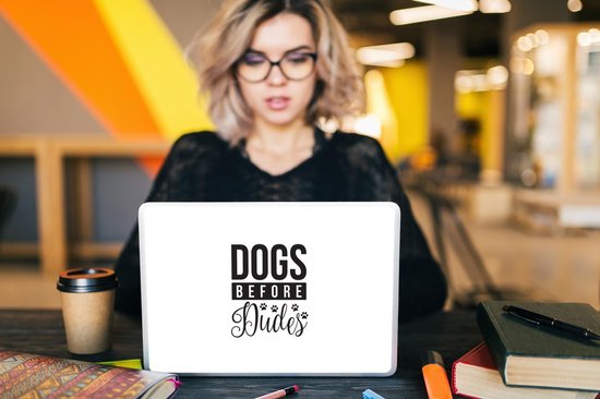 Autocollant pour ordinateur portable - 11,6 pouces - Citations - Les chiens avant les mecs - Chien - Proverbes - 30x21cm - Autocollants pour ordinateur portable - Skin pour ordinateur portable - Housse