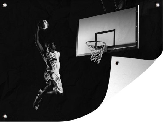 Décoration de Jardin Un basketteur plonge le ballon de basket dans le panier - noir et blanc - 40x30 cm - Toile de jardin