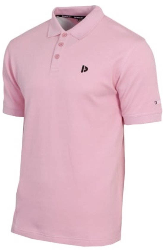 Roze heren poloshirt met korte mouwen, knoopjes en een zwart logo.