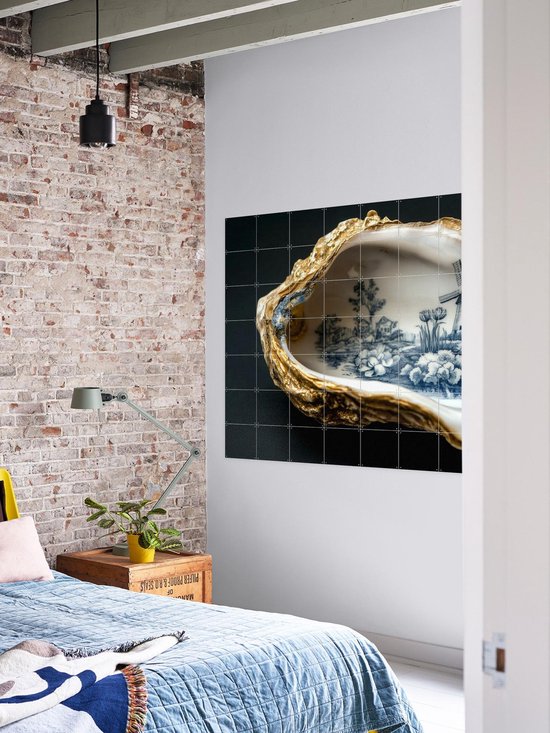 IXXI Delft Blue Oyster - Zwart, Margriet Hulsker - 140 x 100 cm - Support de suspension gratuit - Grande décoration murale et affiches - Réalisme, Classique