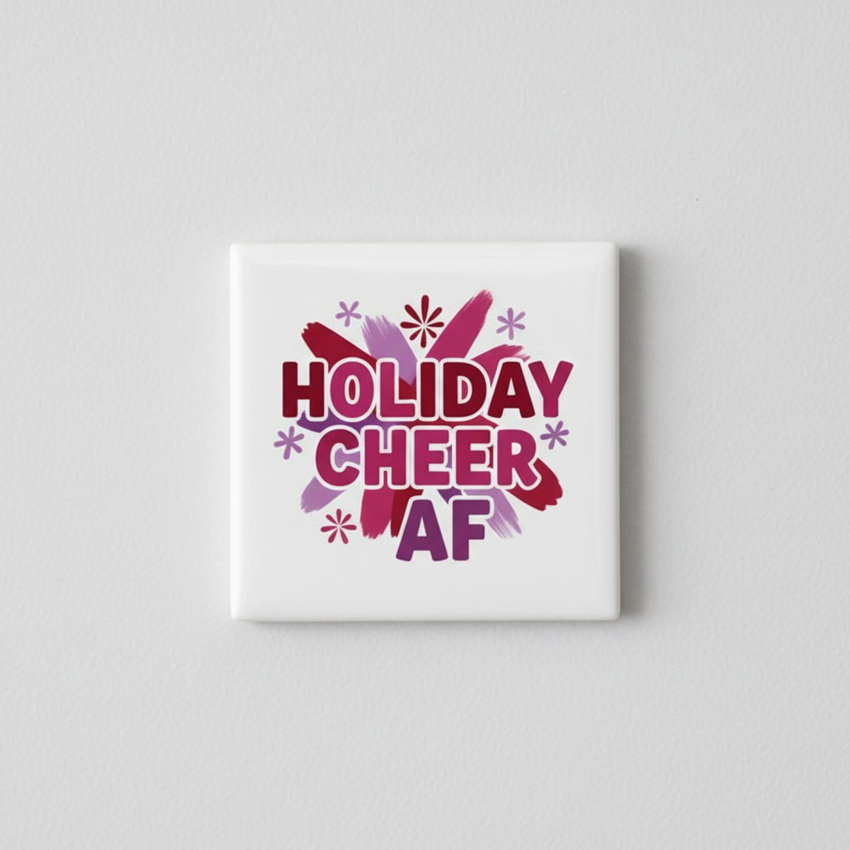 Nevolis Feestelijke 15×15 cm Keramische Tegel – “Holiday Cheer AF” Kleurrijke Kerst Quote Vrolijke Feestdecoratie Multi Color