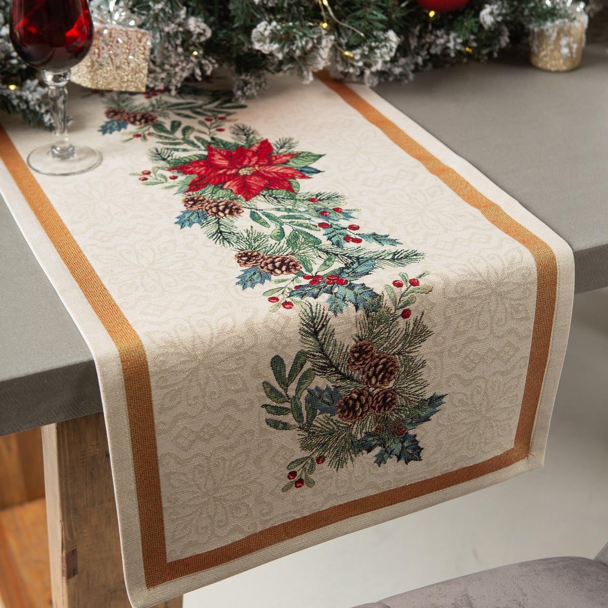 Kersttafelkleed Gobelin 140 x 240 cm met Dennendecoratie