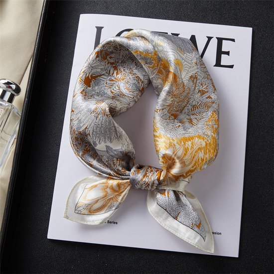 S_50CM Coffret cadeau foulard carré en soie 100% mûrier populaire