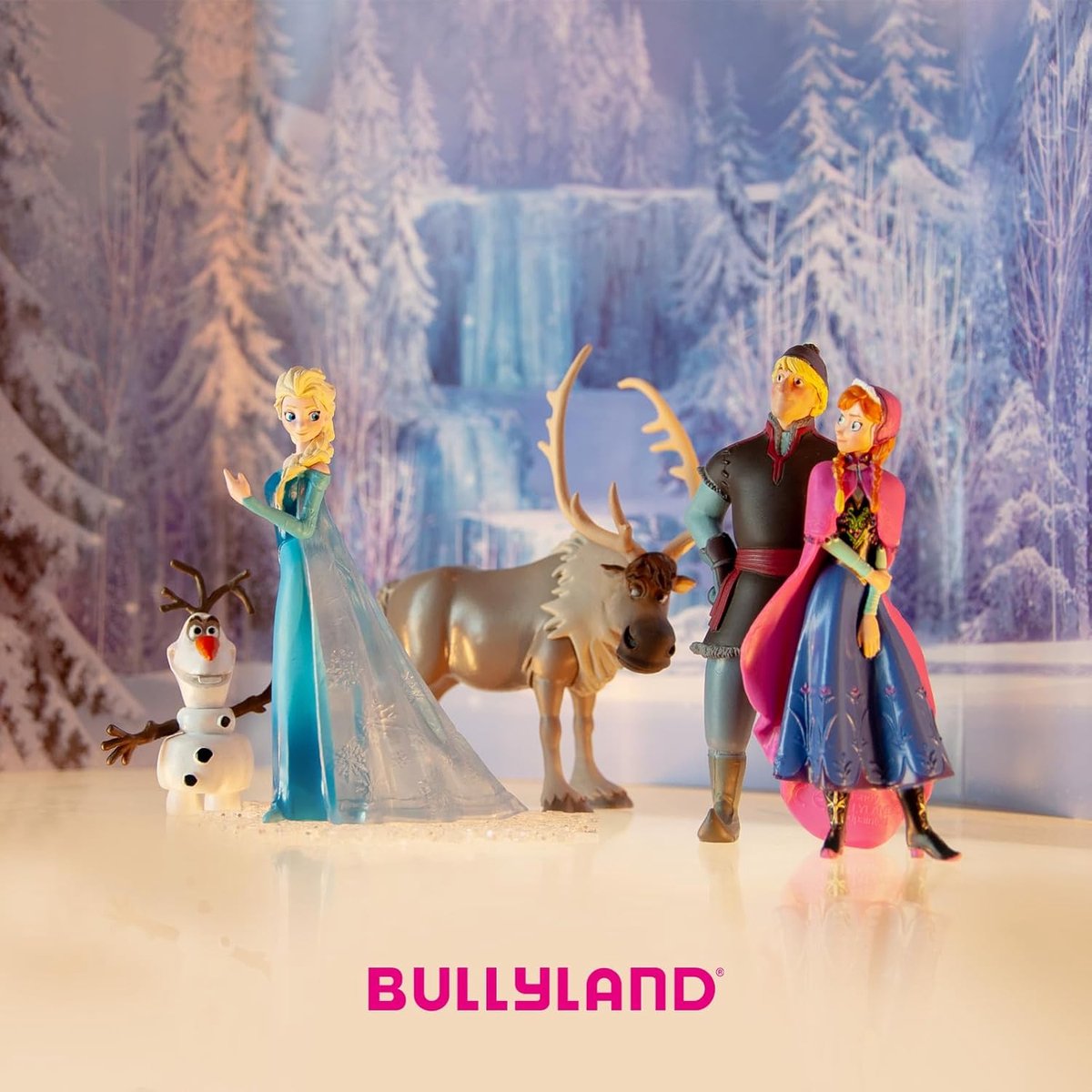 Bullyland 13516 – Speelfiguur en verzamelfiguur Kristoff uit Disney Frozen 2, ca. 4 × 10 × 6 cm – levensecht en detailrijk vormgegeven – ideaal als taartfiguur en klein cadeautje voor kinderen vanaf 3 jaar. — afbeelding 4