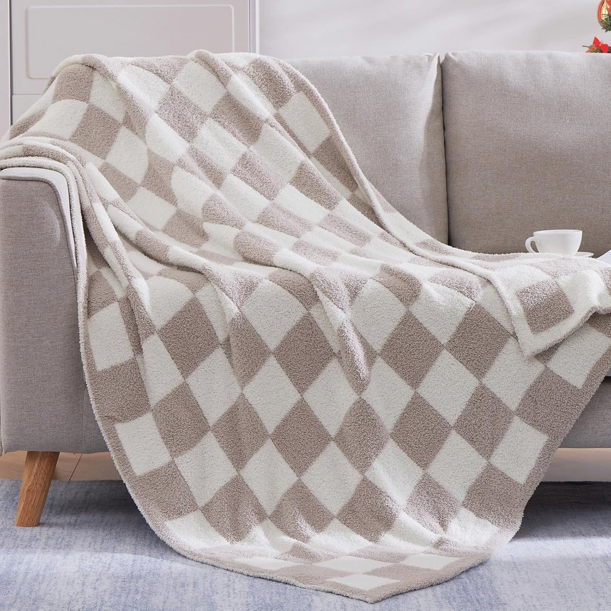 Geruite deken in taupe microvezel - Zachte, knusse en warme handgemaakte dekens voor bank, bed en camping - 152 x 203 cm
