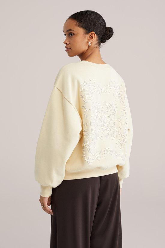 Pull femme WE Fashion avec broderies