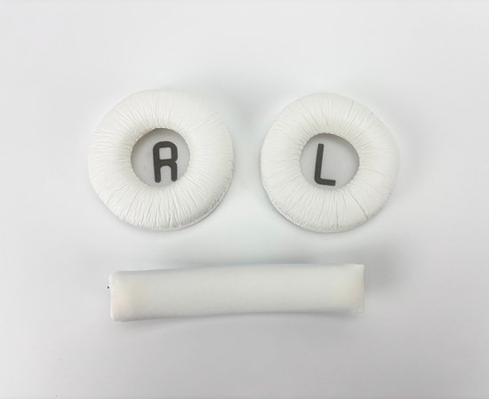 Coussinets d'oreille blancs marqués L et R, et un coussin de serre-tête blanc.