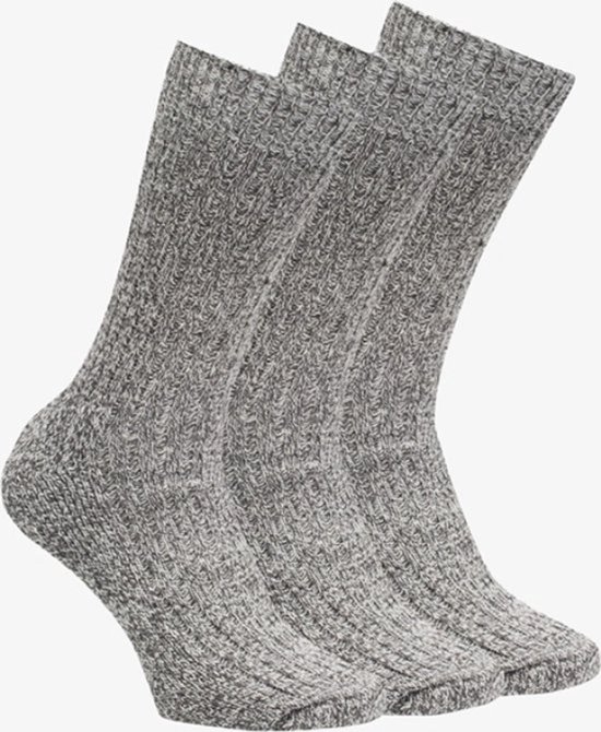 Trois paires de chaussettes épaisses, côtelées et grises, taille 46/47.