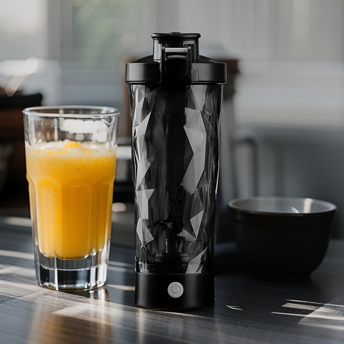 Elektrische shakebeker voor proteïneshakes, 24 oz (ca. 680,4 ml) oplaadbare blender (zwart)