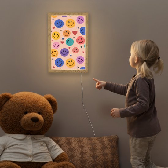 Nachtlampje 20x30 cm - Kinder lampje - Smileys - Kleurrijk - Hartjes - Tafellamp kinderkamer - Slaapkamer lamp - Bedlamp kinderen - Kinderlampje stopcontact - Wandlamp babykamer - Nachtlampjes van Merkloos — afbeelding 5