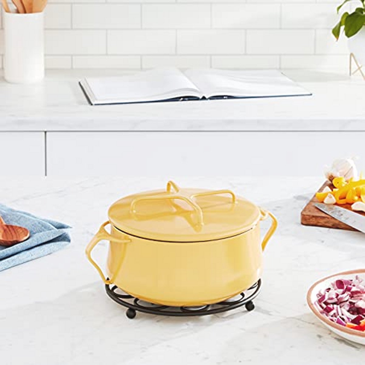 Gele 2 Qt. Ovenpan - Geschikt voor Oven en Tafel