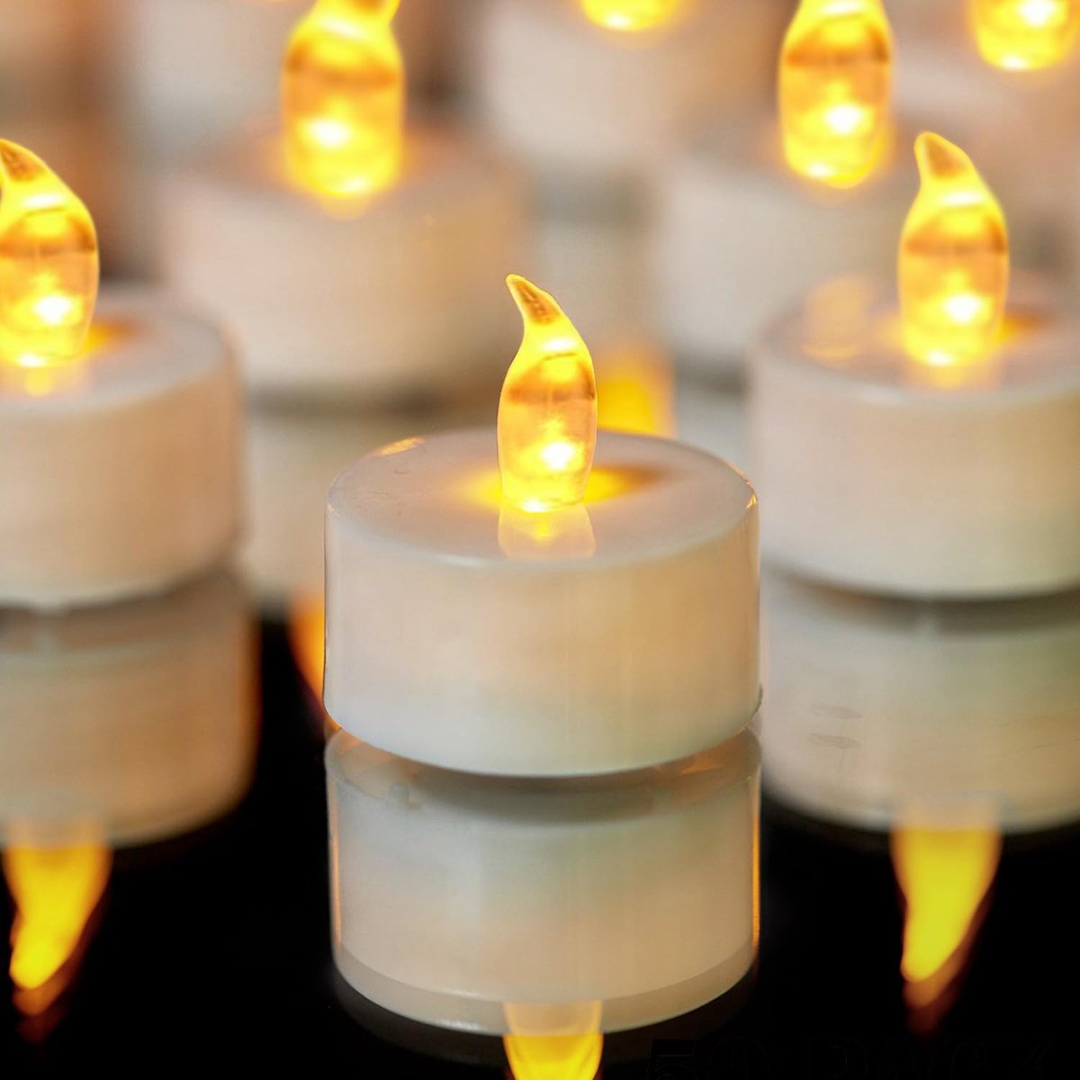 Ynkkvre - LED Waxinelichtjes – Flikkerende LED Theelichtjes – Theelichtjes incl Batterijen – Feestkaarsen voor Feestdecoratie – Veilig & Duurzaam – Complete set van 24 stuks met batterijen – 150+ branduren en eenvoudig te vervangen