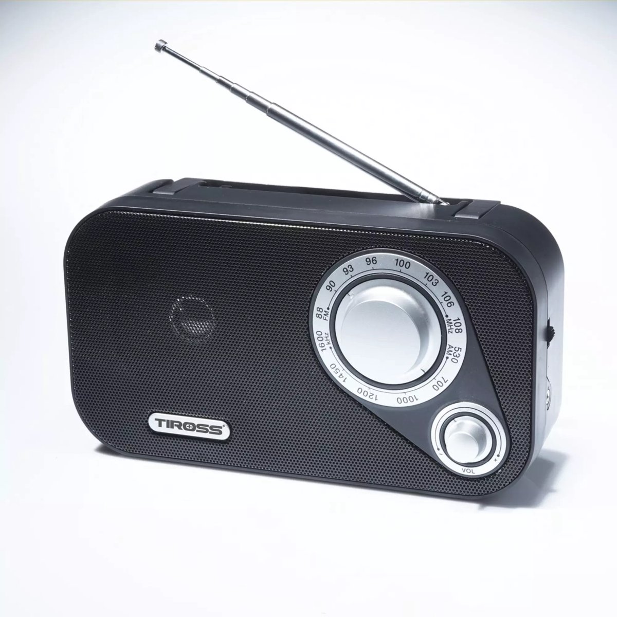 TIROSS Compacte AM FM noodradio met 360 graden antenne draagbeugel en netstroom of D-batterijen