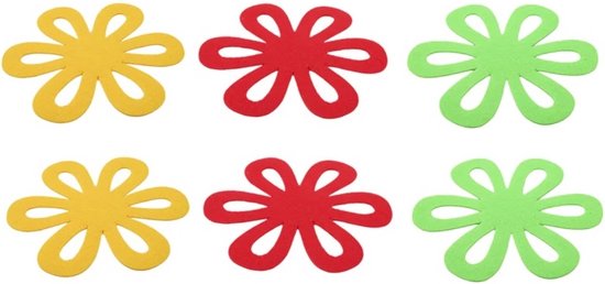 Zes felt bloemvormige onderzetters, twee in geel, twee in rood en twee in groen.