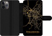 Bookcase Geschikt voor iPhone 11 Pro telefoonhoesje - Strasbourg - Kaart - Goud - Met vakjes - Wallet case met magneetsluiting