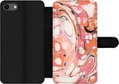 Bookcase Geschikt voor iPhone 7 telefoonhoesje - Marmer print - Oranje - Zwart - Met vakjes - Wallet case met magneetsluiting
