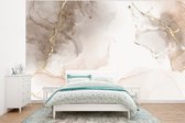 Behang - Fotobehang Marmer - Bruin - Goud - Breedte 375 cm x hoogte 280 cm