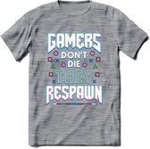 Gamers don't die T-shirt | Neon | Gaming kleding | Grappig game verjaardag cadeau shirt Heren – Dames – Unisex | - Donker Grijs - Gemaleerd - S