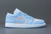 AIR JORDAN 1 LOW UNIVERSITY BLUE (W) DC0774-050 Maat 38.5 BLAUW