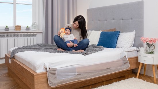 Lionelo Eva Barrière de Lit – Barrière de Sécurité jusqu’à 27 kg – Pliable à 180° – Largeur 150 cm – Cadre en Aluminium Durable – SecureBelt & Verrou StandSafe – Pour Enfants 18 mois à 5 ans