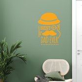 Stickerheld - Muursticker Best dad ever - Woonkamer - Vaderdag - Bolhoed, vergrootglas en snor - Engelse Teksten - Mat Middenoranje - 58.7x41.3cm