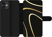 Bookcase Geschikt voor iPhone 11 telefoonhoesje - Gouden golven op een zwarte achtergrond - Met vakjes - Wallet case met magneetsluiting