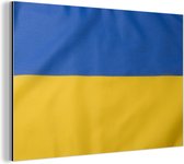 Wanddecoratie Metaal - Aluminium Schilderij Industrieel - Close-up van de vlag van Oekraïne - 120x80 cm - Dibond - Foto op aluminium - Industriële muurdecoratie - Voor de woonkamer/slaapkamer