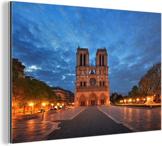 Wanddecoratie Metaal - Aluminium Schilderij Industrieel - Parijs - Notre Dame - Wolken - 150x100 cm - Dibond - Foto op aluminium - Industriële muurdecoratie - Voor de woonkamer/slaapkamer