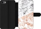 Bookcase Geschikt voor iPhone SE 2020 telefoonhoesje - Marmer print - Roze - Abstract - Luxe - Met vakjes - Wallet case met magneetsluiting